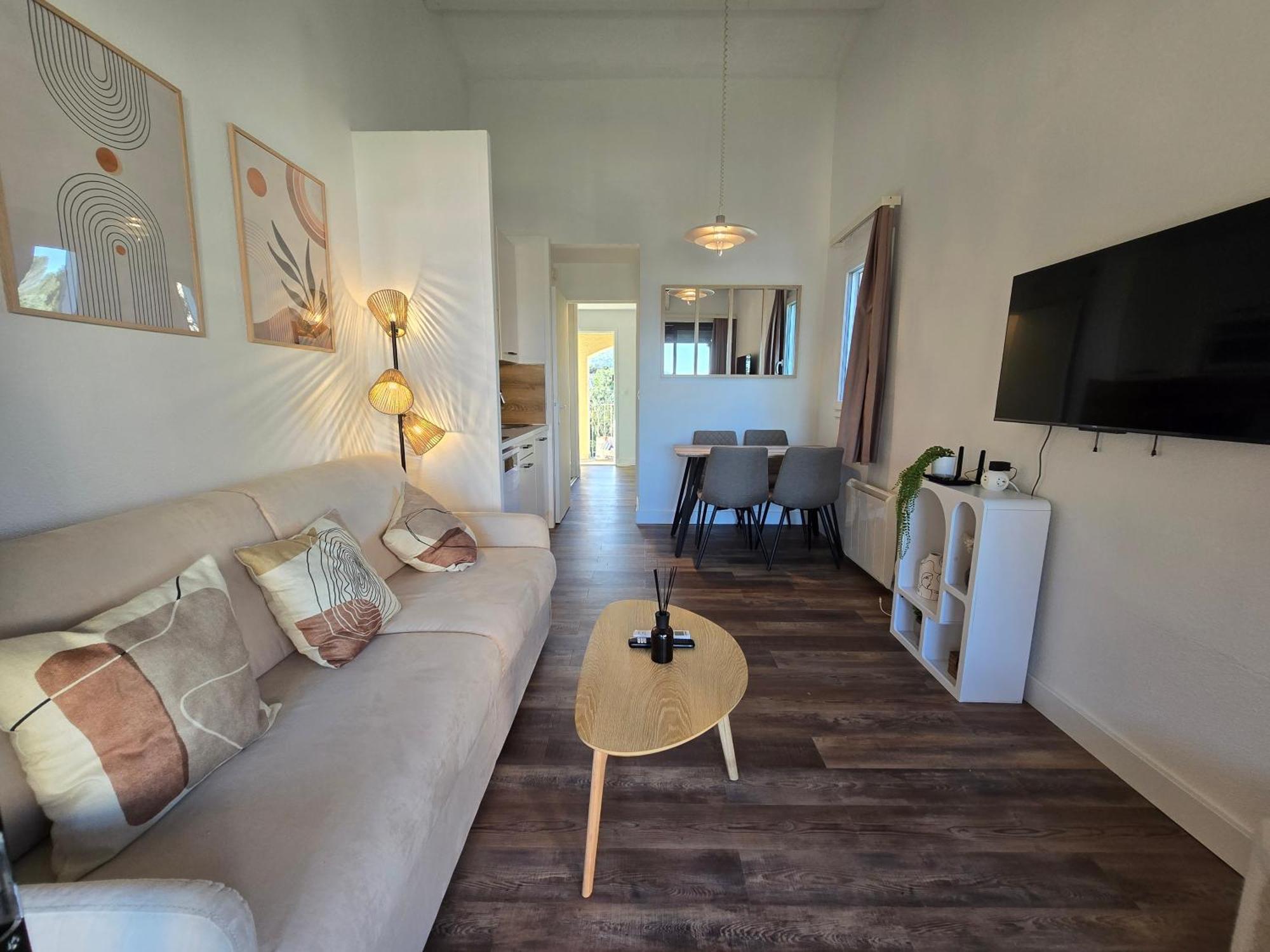 Chez Adriana Studio Vue Mer Avec Piscine Grimaud Εξωτερικό φωτογραφία